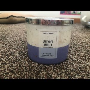 White Barn Candle